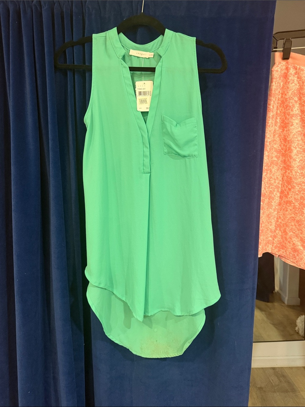 Lush Emerald Green Sleeveless Split-Hem Camisole